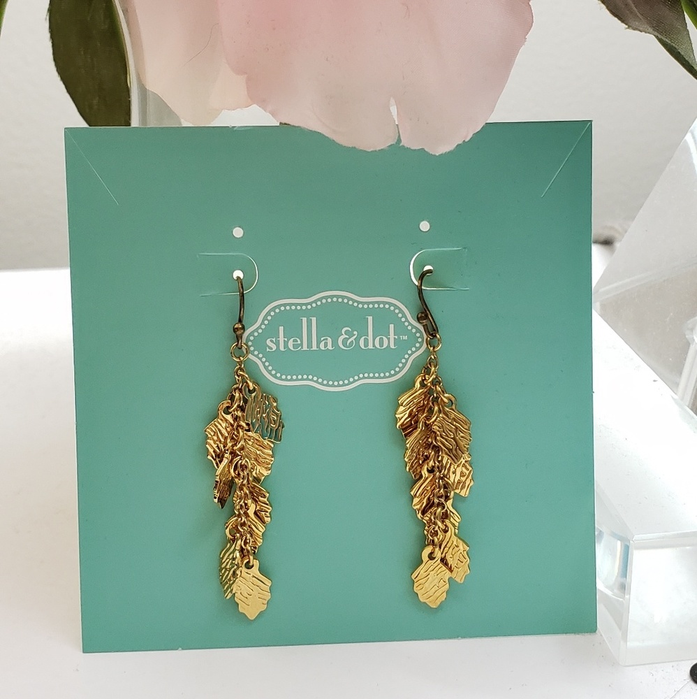 Stella Dot Gold Leaf earrings retired